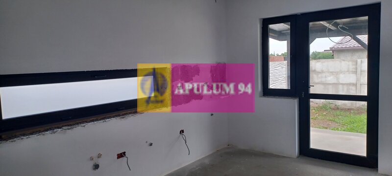 Casa noua 3 camere parter, curte 443 mp, Sabareni